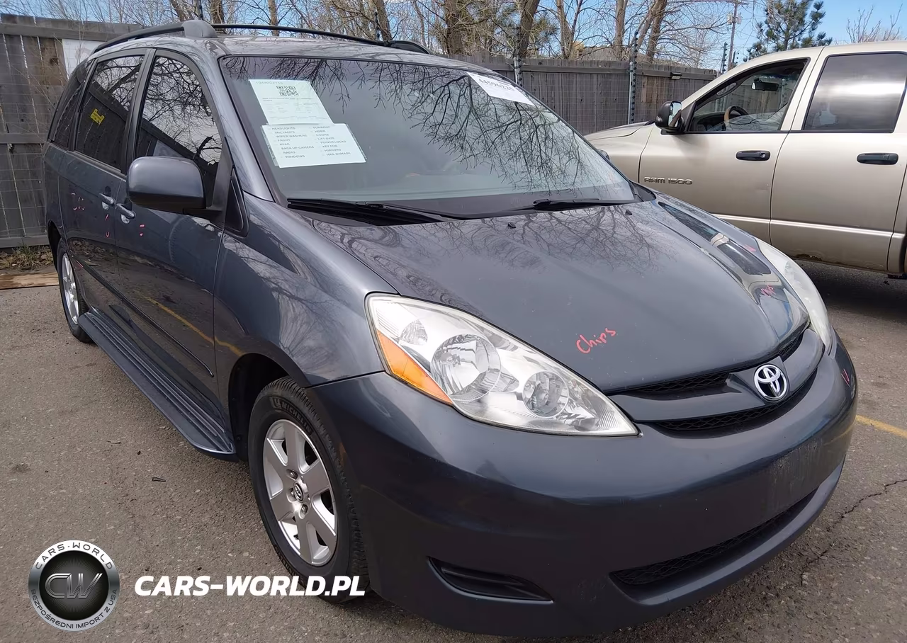 2008 Toyota Sienna Xle – zdjęcie 1 z 13
