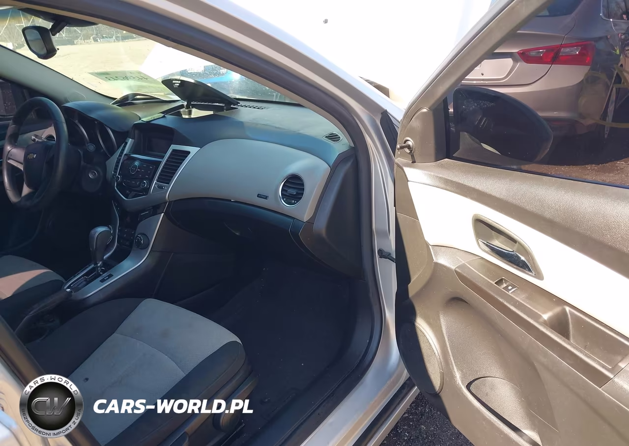 2011 Chevrolet Cruze Ls VIN:1G1PC5SH2B7116731 - 5
