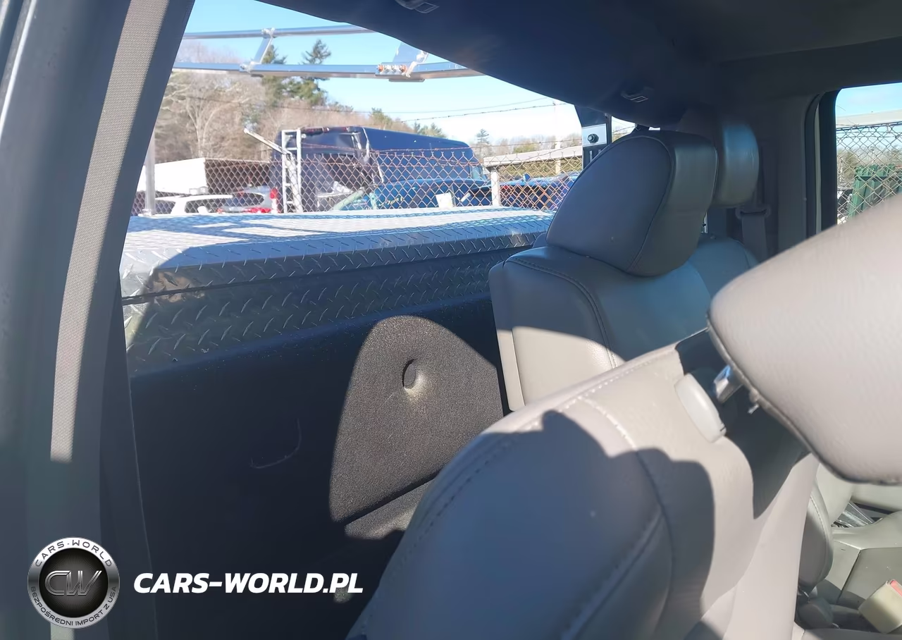 2018 Ford F-150 Xl VIN:1FTMF1EP4JKD63290 - 8