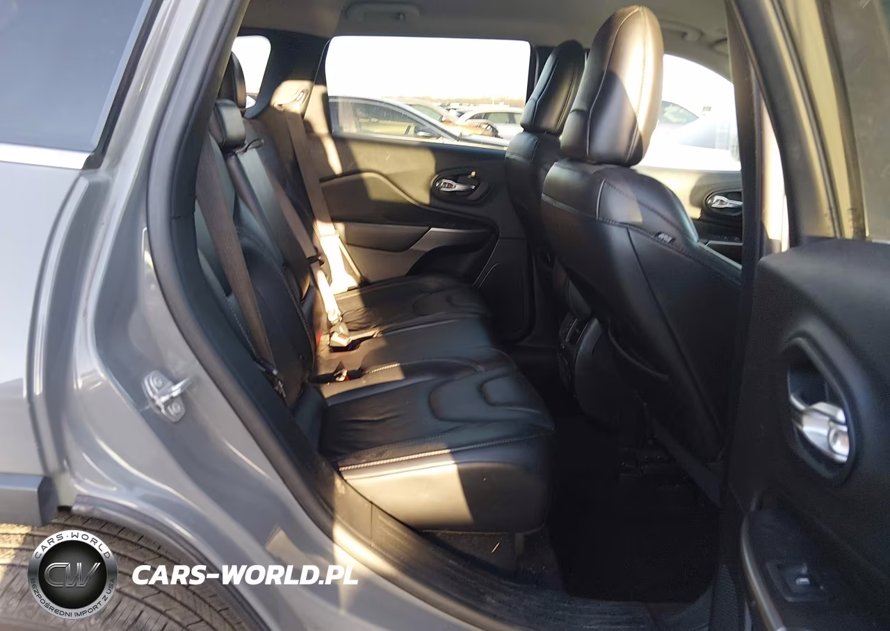 2019 Jeep Cherokee Limited Fwd VIN:1C4PJLDBXKD443776 - 8