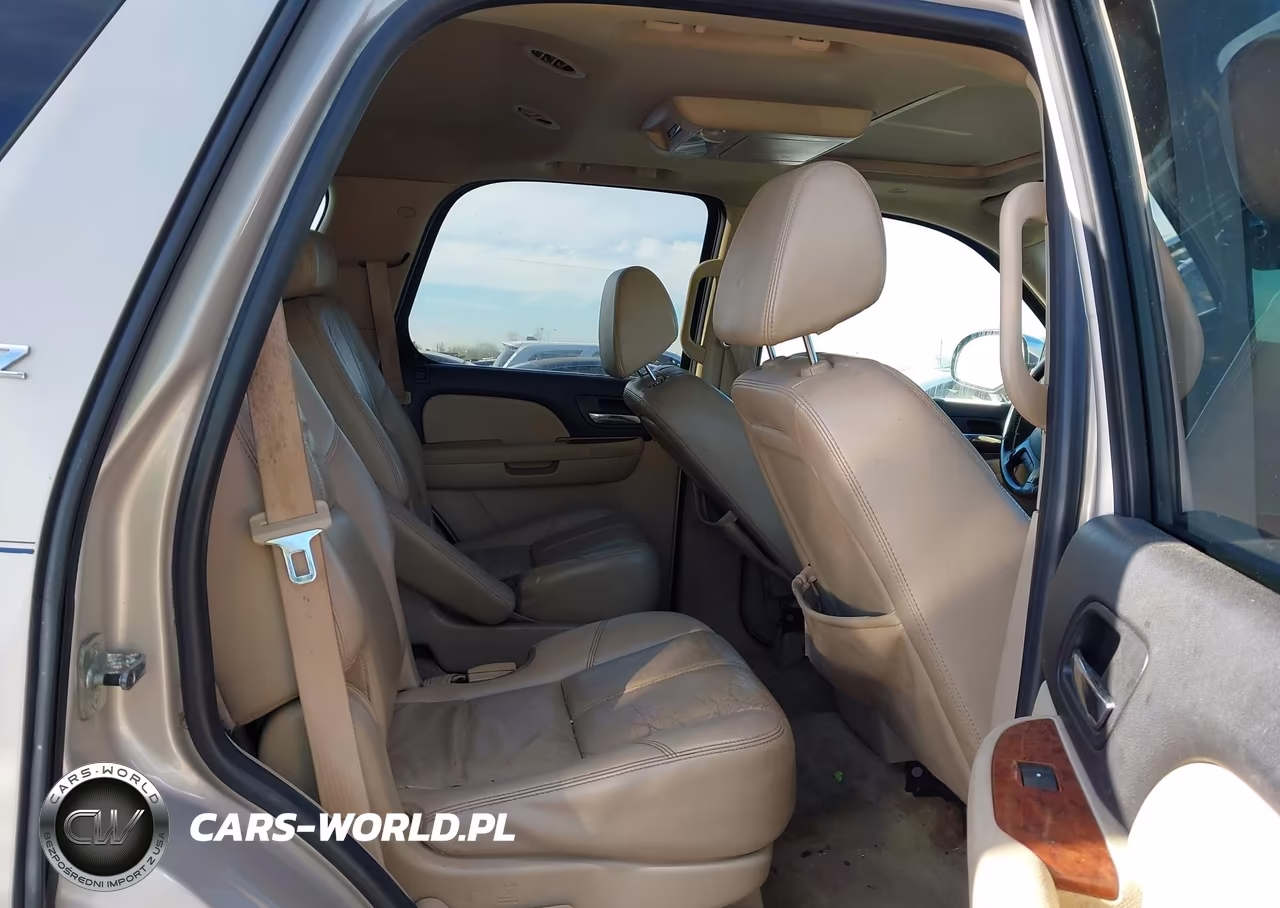 2007 Chevrolet Tahoe Ltz VIN:1GNFC13047J404630 - 8