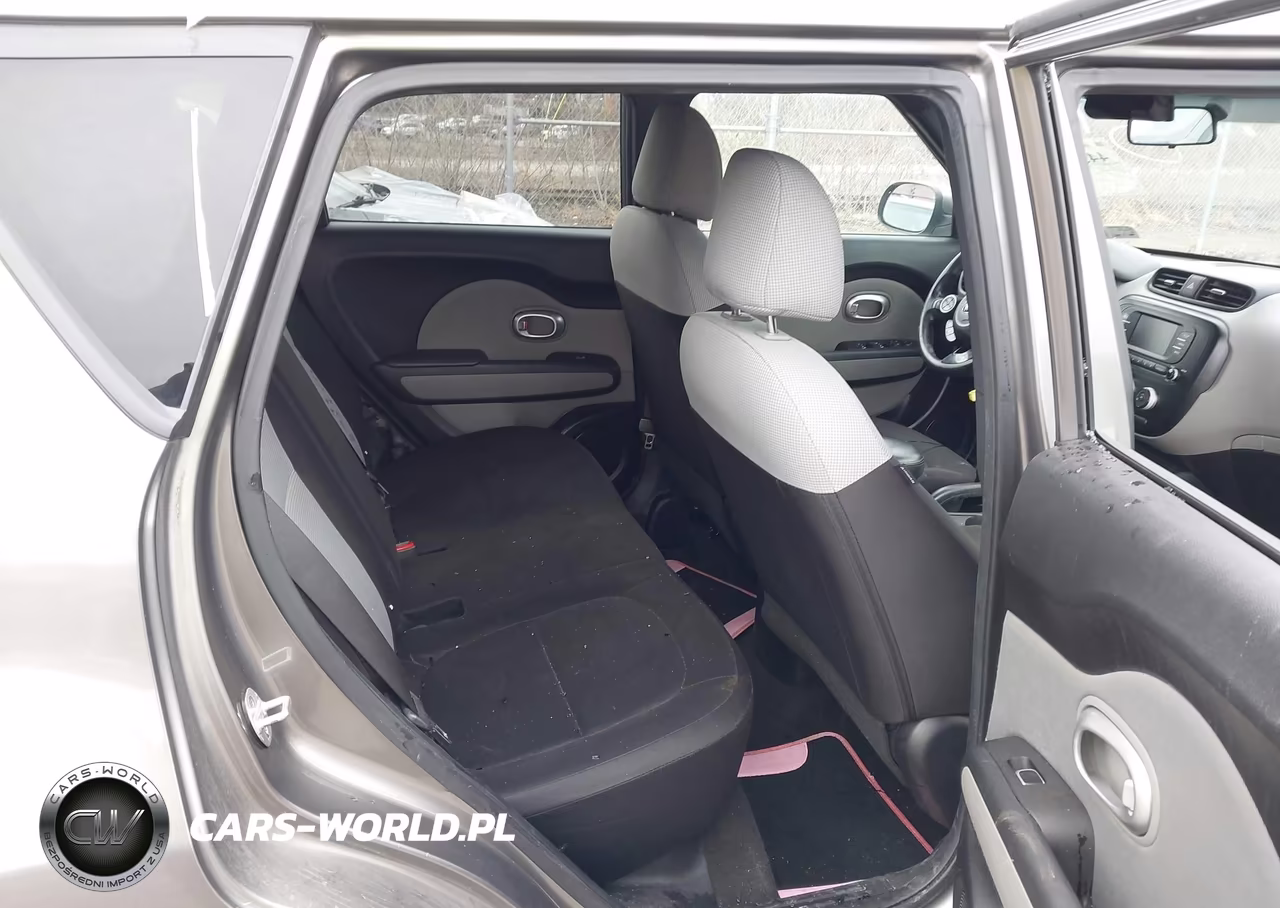 2018 Kia Soul VIN:KNDJN2A22J7600772 - 8