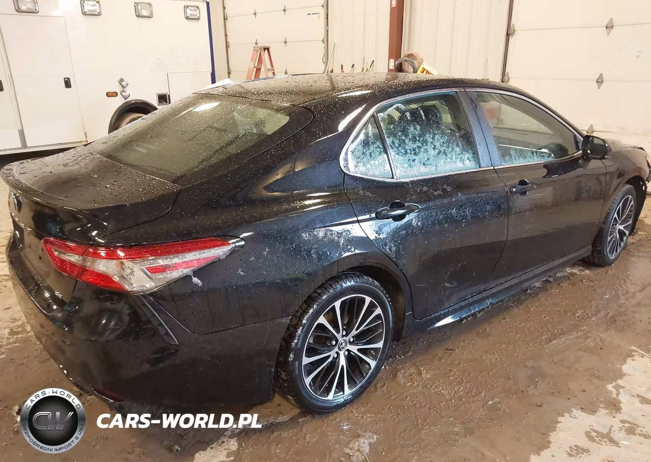 2018 Toyota Camry Se VIN:4T1B11HKXJU025706 - 4