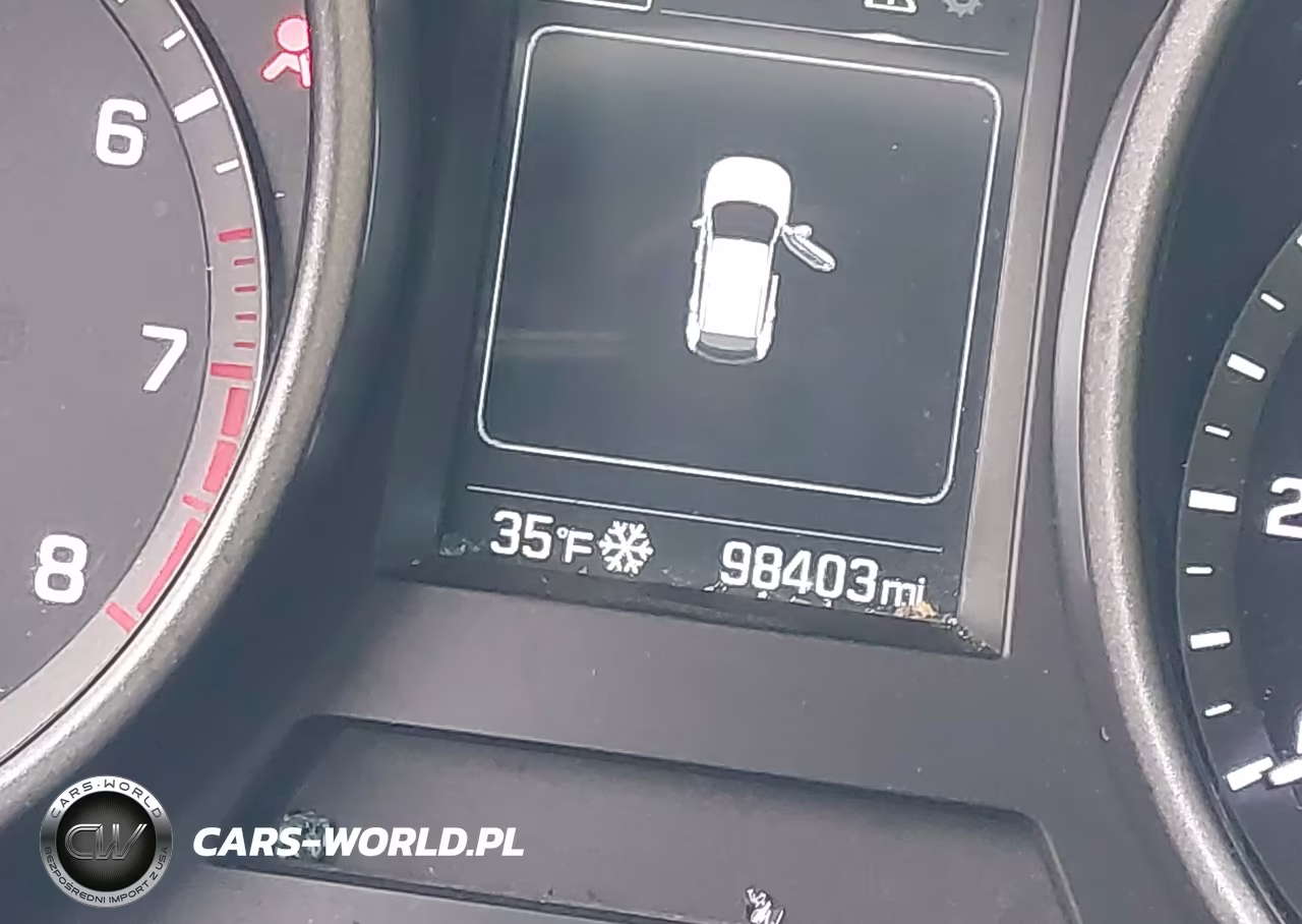 2018 Hyundai Santa Fe Sport 2.4L VIN:5NMZUDLB0JH063634 - 15