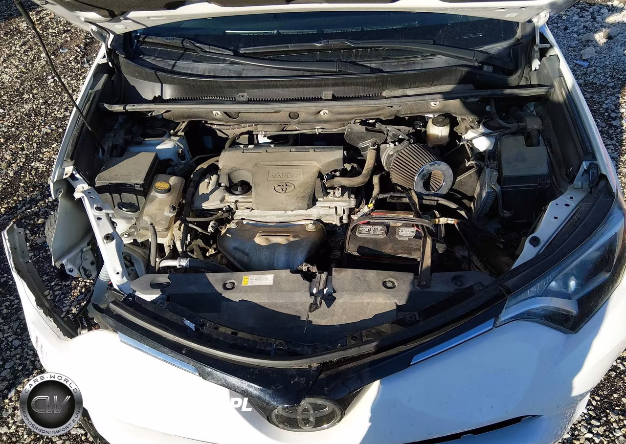 2018 Toyota Rav4 Xle VIN:2T3RFREV6JW730071 - 10