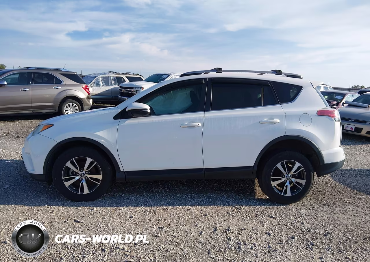 2018 Toyota Rav4 Xle VIN:2T3RFREV6JW730071 - 14