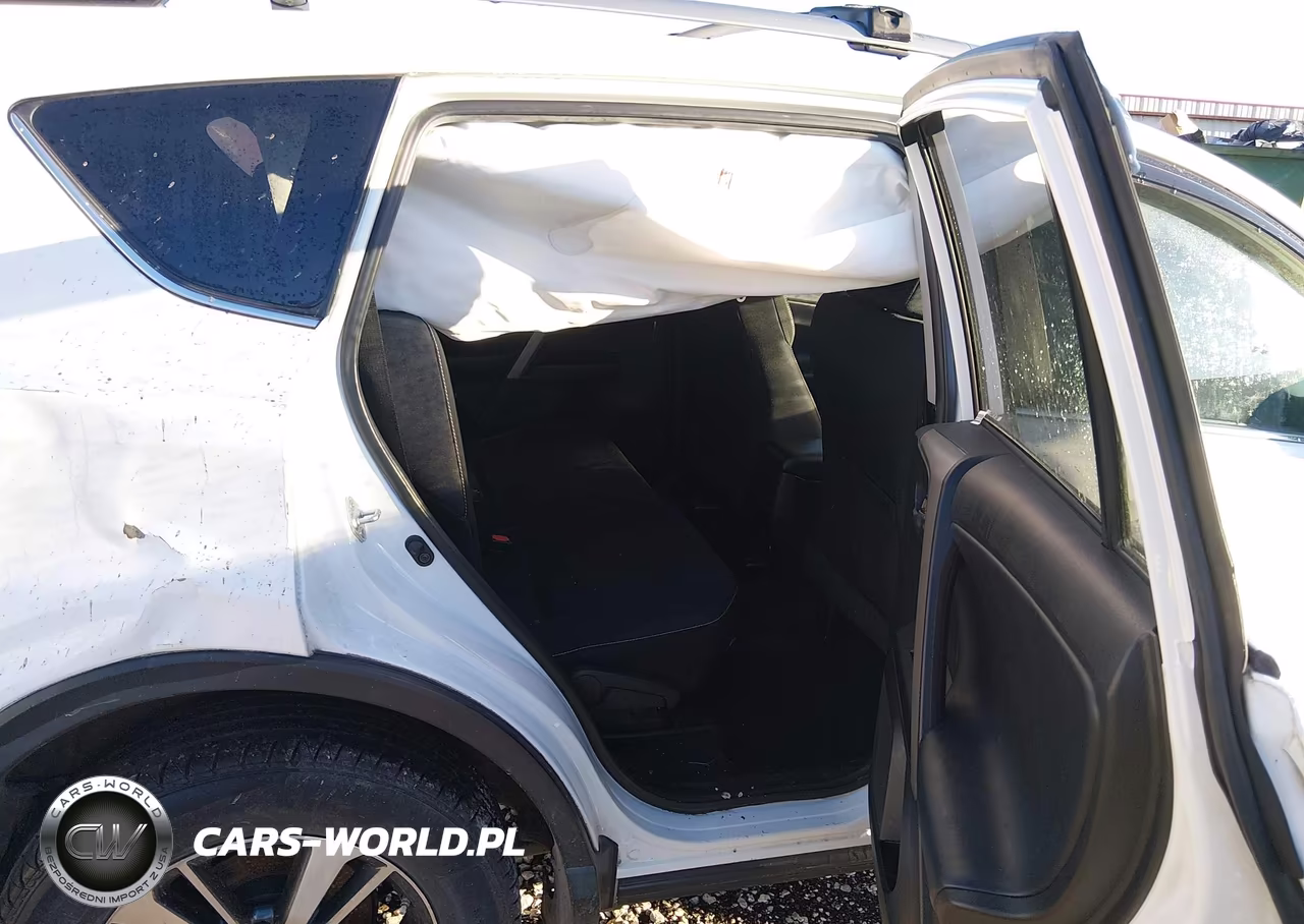 2018 Toyota Rav4 Xle VIN:2T3RFREV6JW730071 - 8