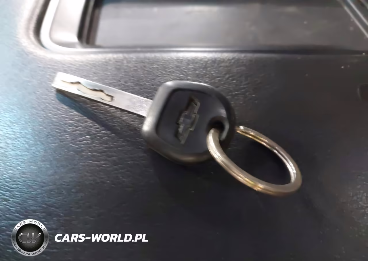 2019 Chevrolet Tahoe Lt VIN:1GNSKBKC7KR388744 - 11