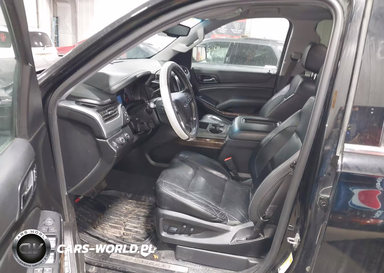 2019 Chevrolet Tahoe Lt VIN:1GNSKBKC7KR388744 - 5