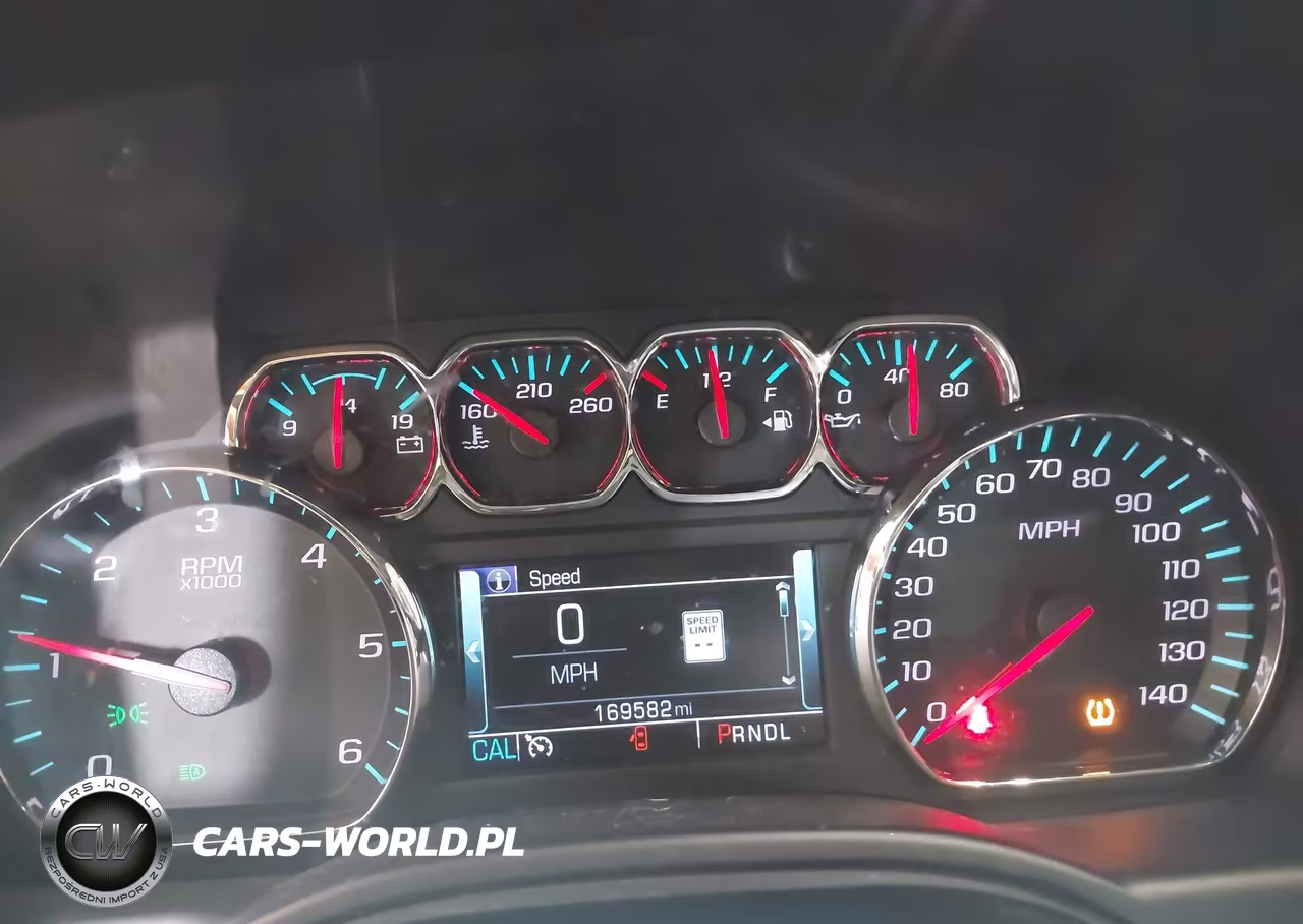 2019 Chevrolet Tahoe Lt VIN:1GNSKBKC7KR388744 - 7