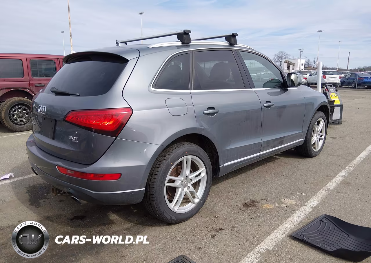 2014 Audi Q5 2.0T Premium VIN:WA1LFAFP1EA031839 - 4