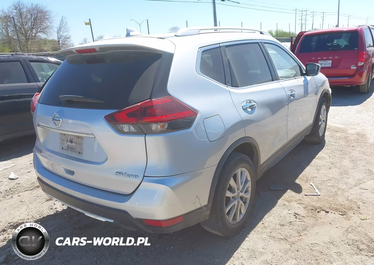 2018 Nissan Rogue Sv VIN:KNMAT2MVXJP581836 - 4