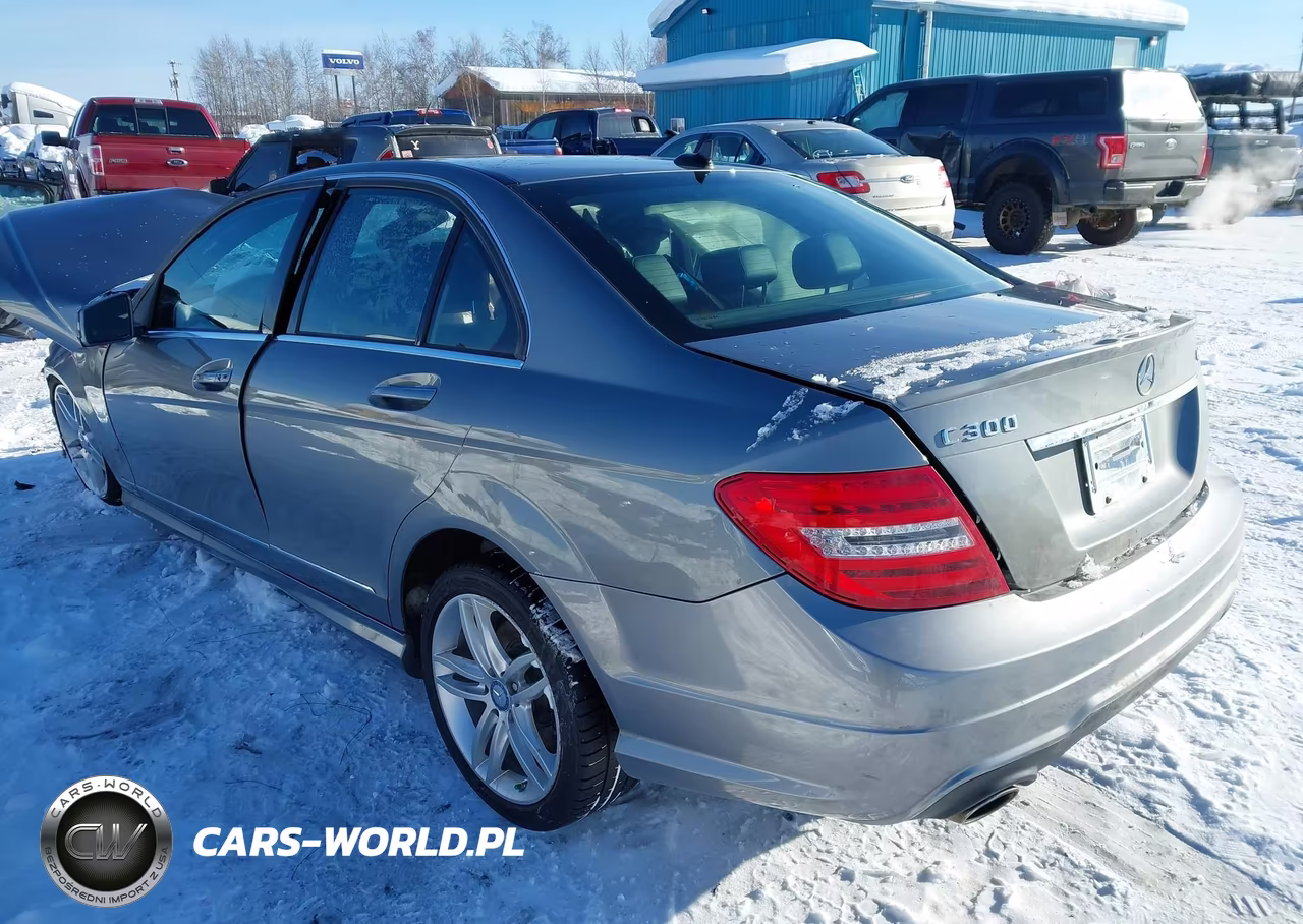 2012 Mercedes-Benz C 300 Sport 4Matic VIN:WDDGF8BB5CR213011 - 3