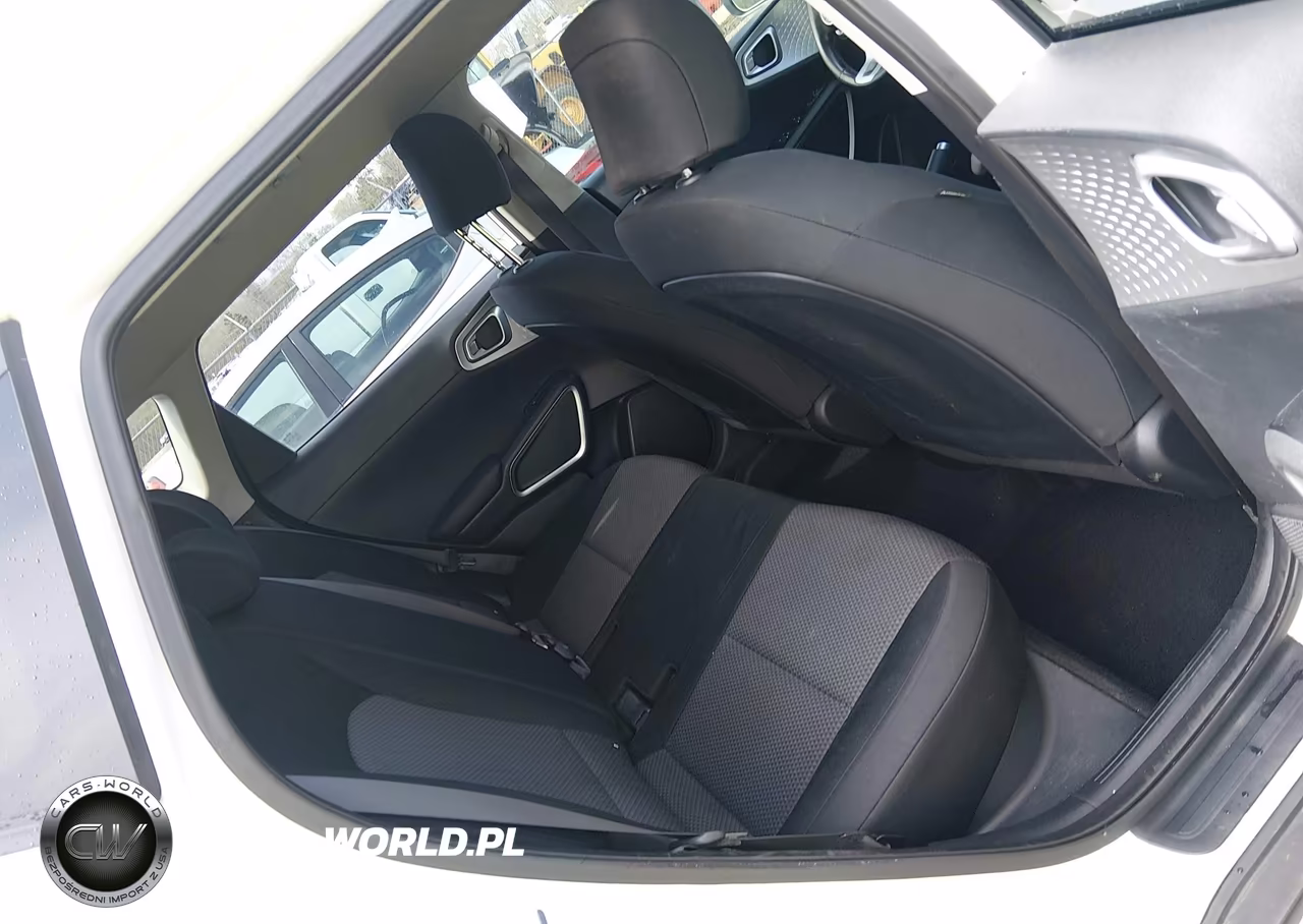 2020 Kia Soul X-Line VIN:KNDJ23AU7L7007315 - 8