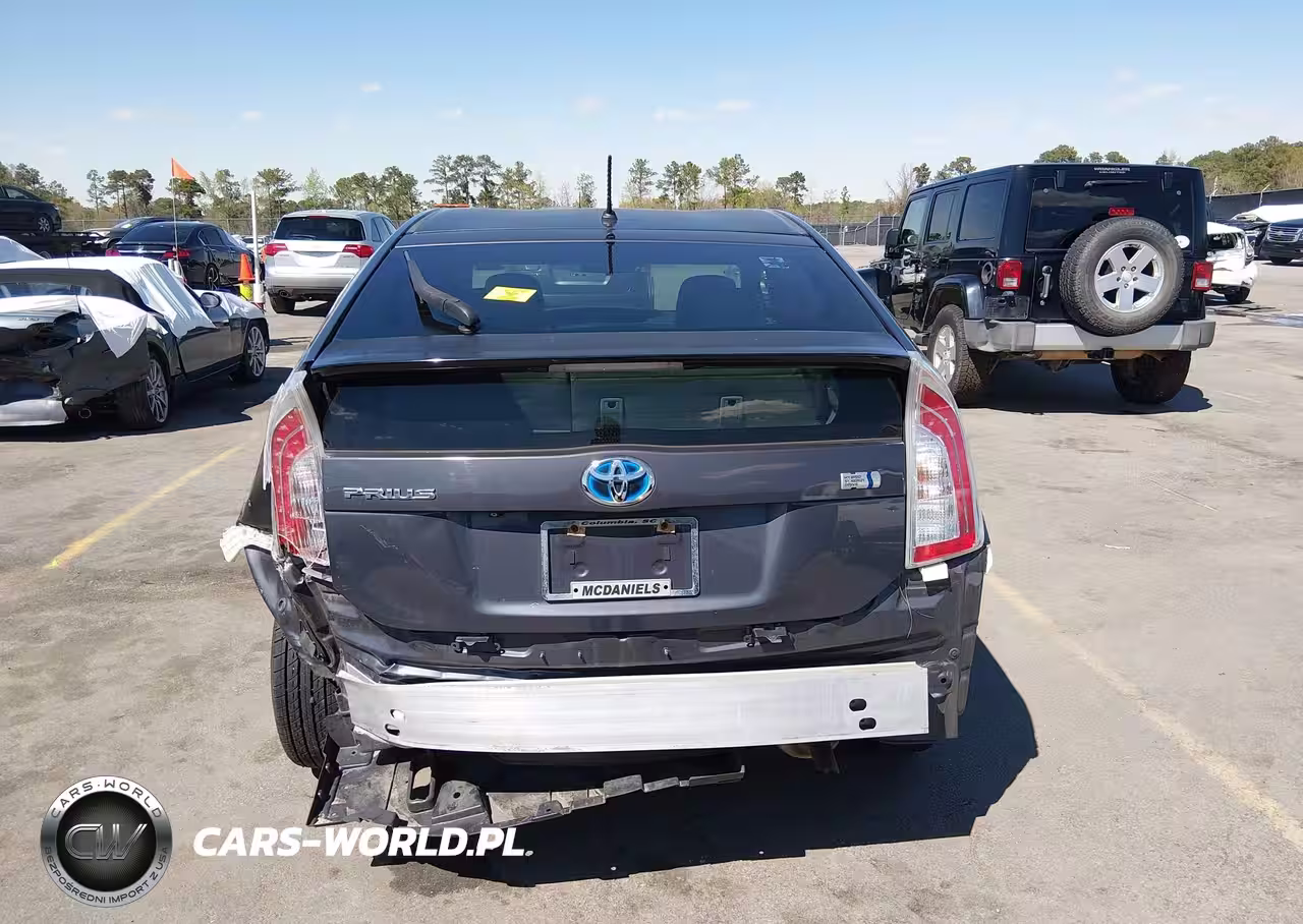 2015 Toyota Prius Two VIN:JTDKN3DU7F1980418 - 17
