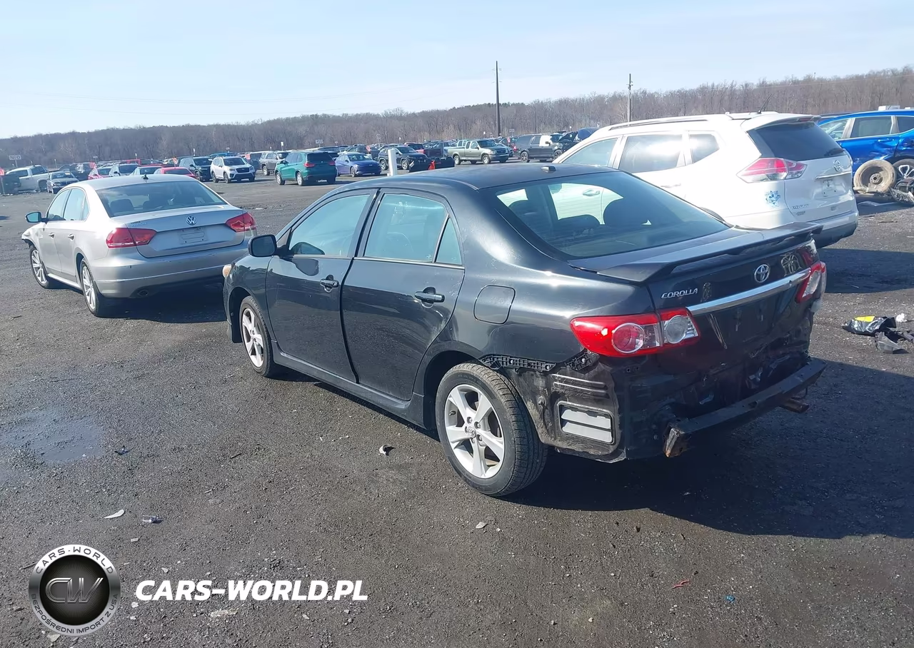 2011 Toyota Corolla S VIN:2T1BU4EE0BC611762 - 3