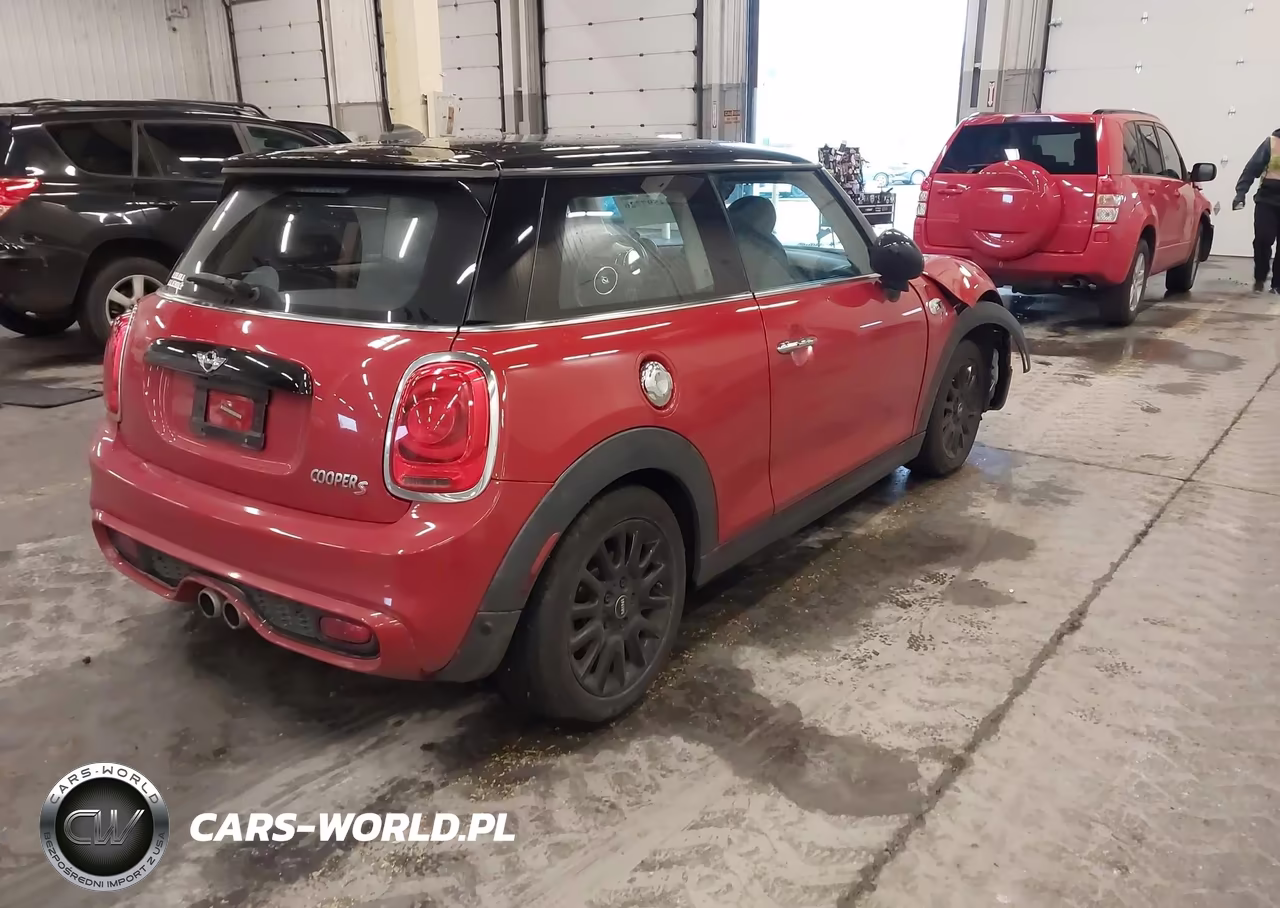 2018 Mini Hardtop Cooper S VIN:WMWXP7C5XJ2C62320 - 4