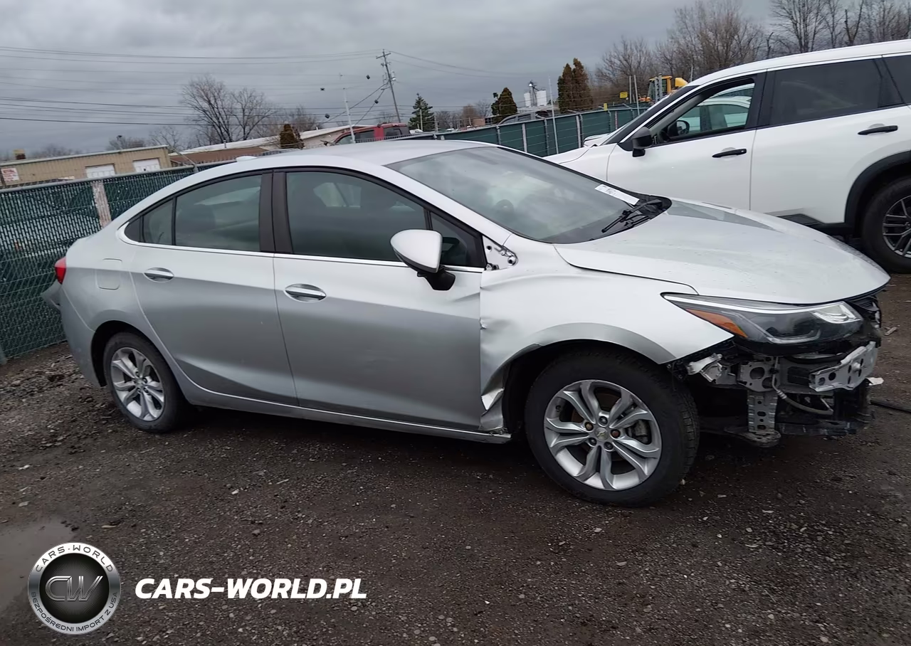 2019 Chevrolet Cruze Lt VIN:1G1BE5SMXK7121631 - 14