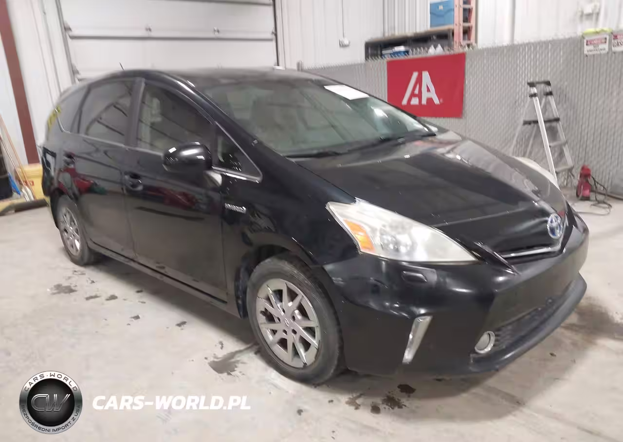 2013 Toyota Prius V Five