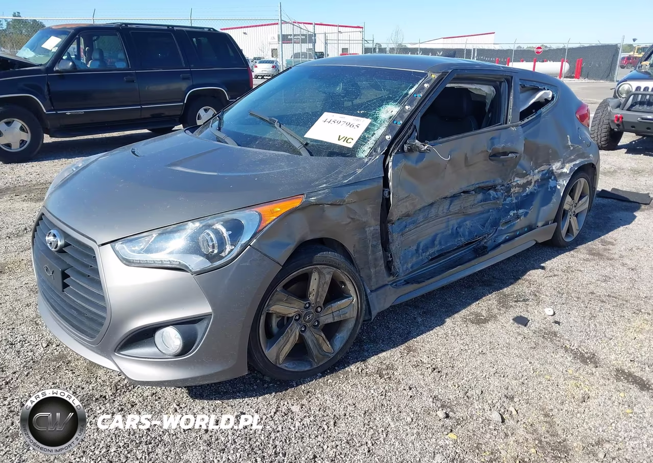 2015 Hyundai Veloster Turbo VIN:KMHTC6AE4FU243079 - 2