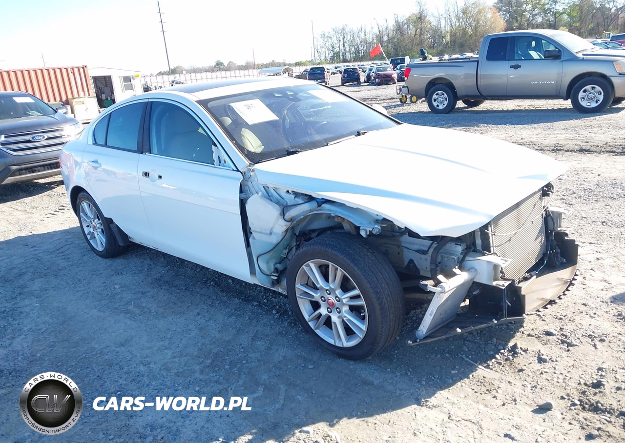 2018 Jaguar Xe 25T Premium