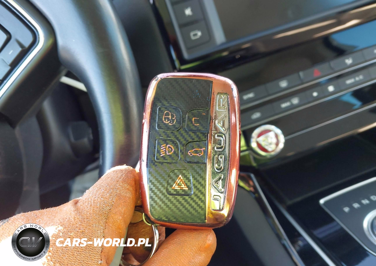 2018 Jaguar Xe 25T Premium VIN:SAJAD4FX1JCP20395 - 11