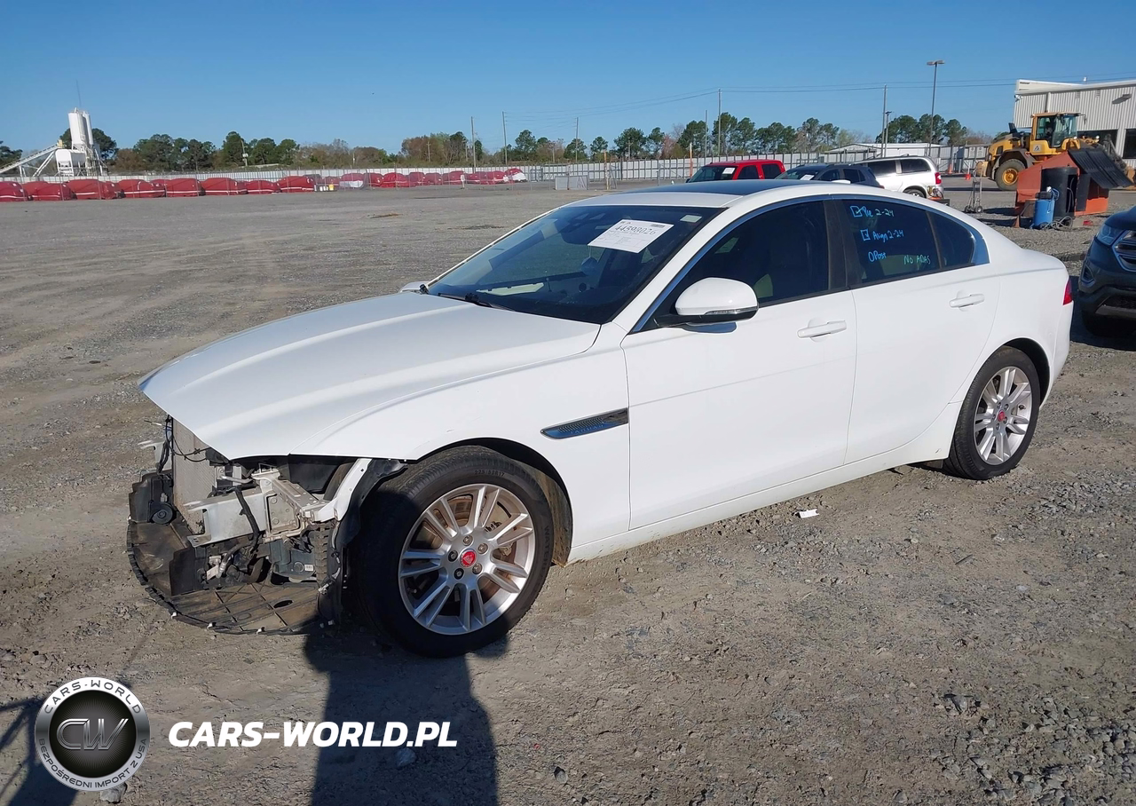2018 Jaguar Xe 25T Premium VIN:SAJAD4FX1JCP20395 - 2