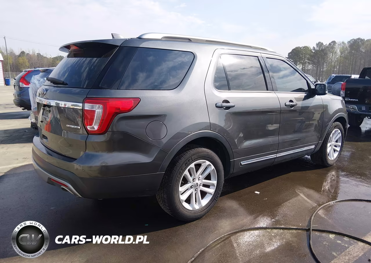 2016 Ford Explorer Xlt VIN:1FM5K7D84GGA50034 - 4