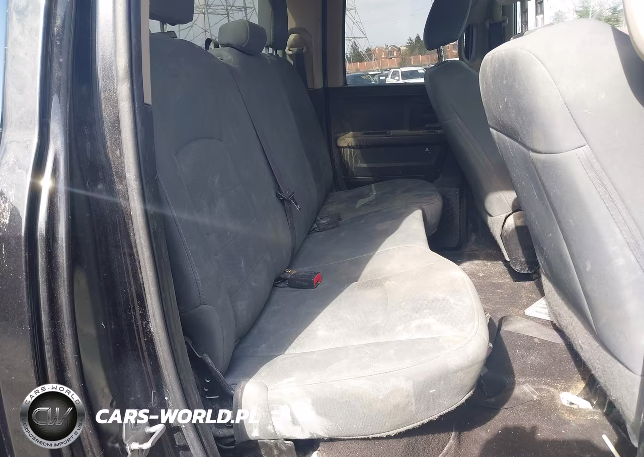 2017 Ram 1500 Express 4X4 6'4 Box VIN:1C6RR7FT3HS760308 - 8