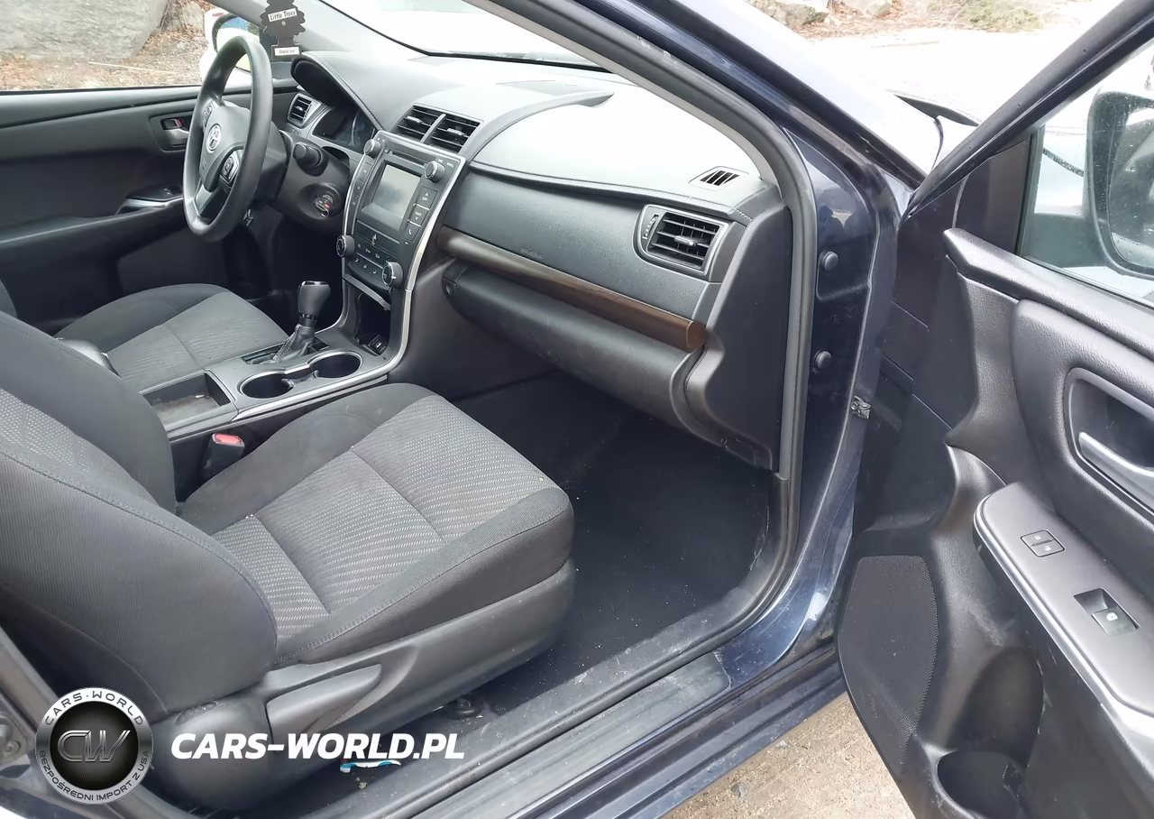 2017 Toyota Camry Le VIN:4T1BF1FK9HU665422 - 5
