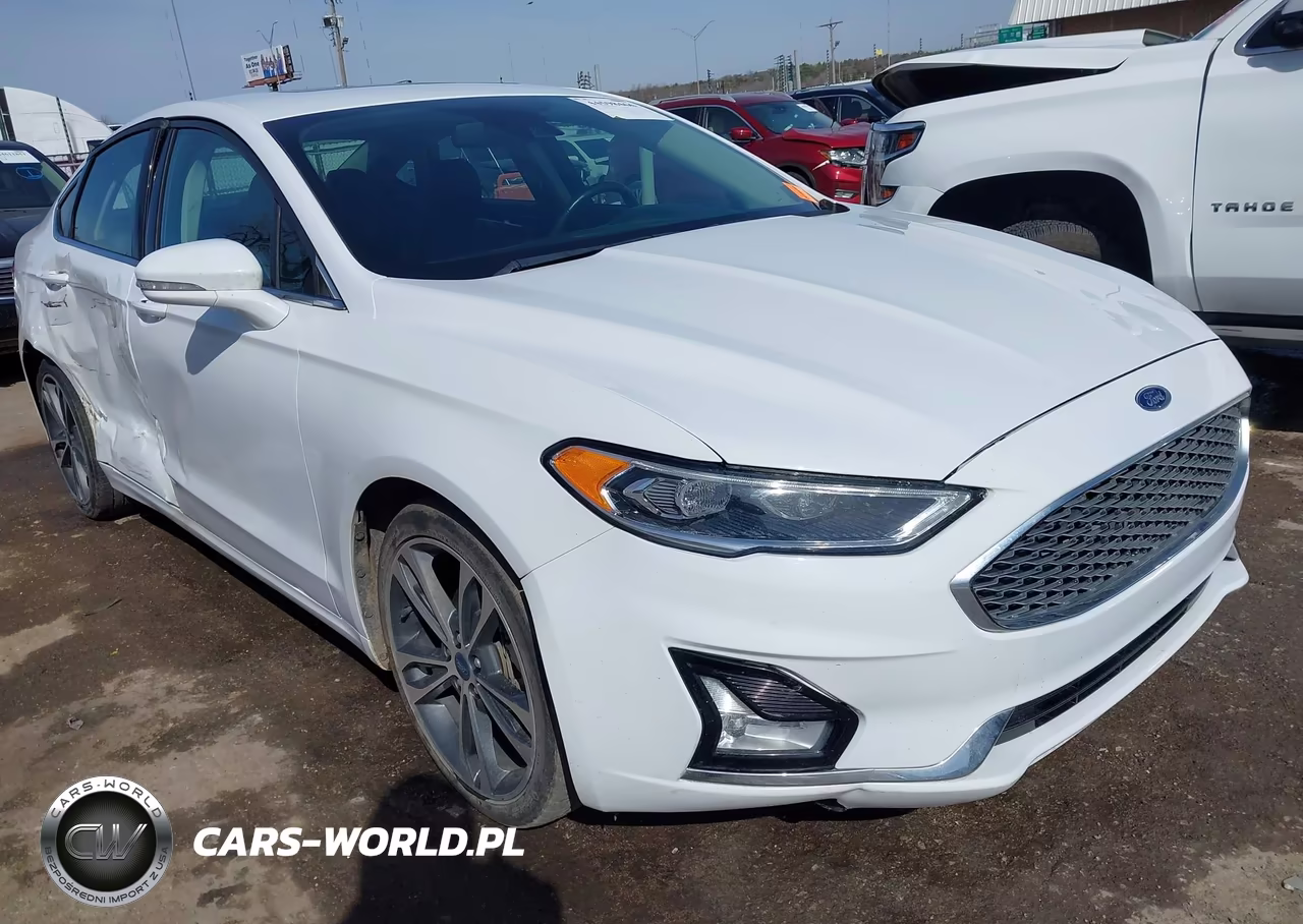 2020 Ford Fusion Titanium – zdjęcie 1 z 17