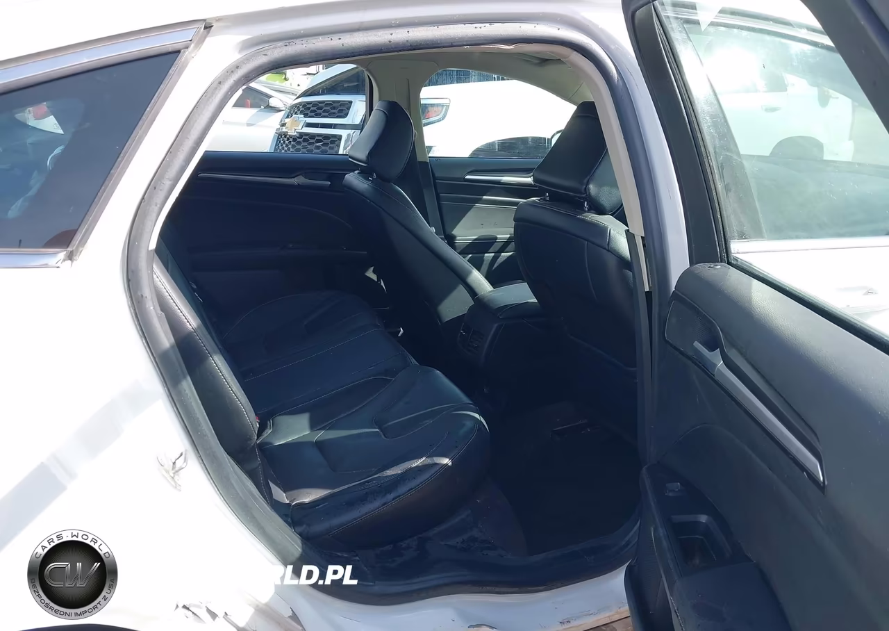 2020 Ford Fusion Titanium VIN:3FA6P0D93LR116964 - 8