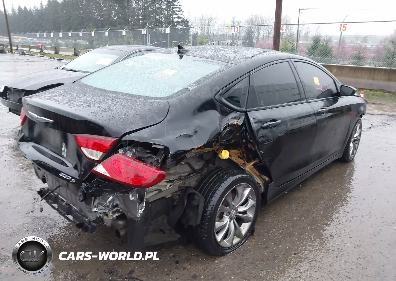 2015 Chrysler 200 S VIN:1C3CCCBG4FN572916 - 4