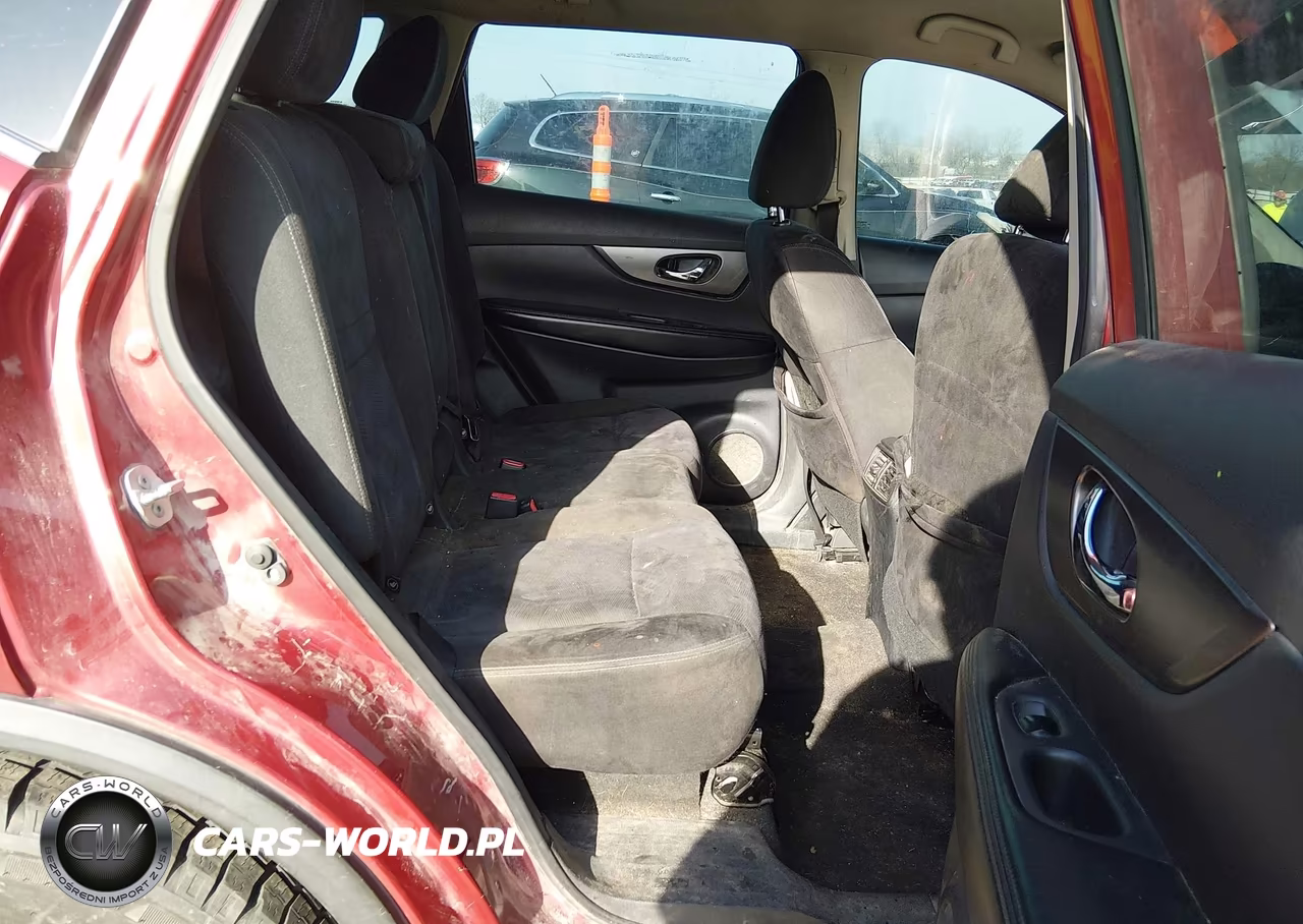 2015 Nissan Rogue S VIN:KNMAT2MV8FP527121 - 8
