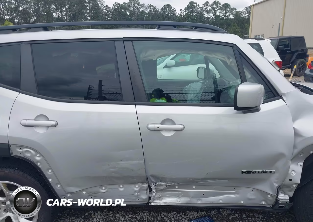 2018 Jeep Renegade Latitude 4X4 VIN:ZACCJBBB4JPJ52229 - 13