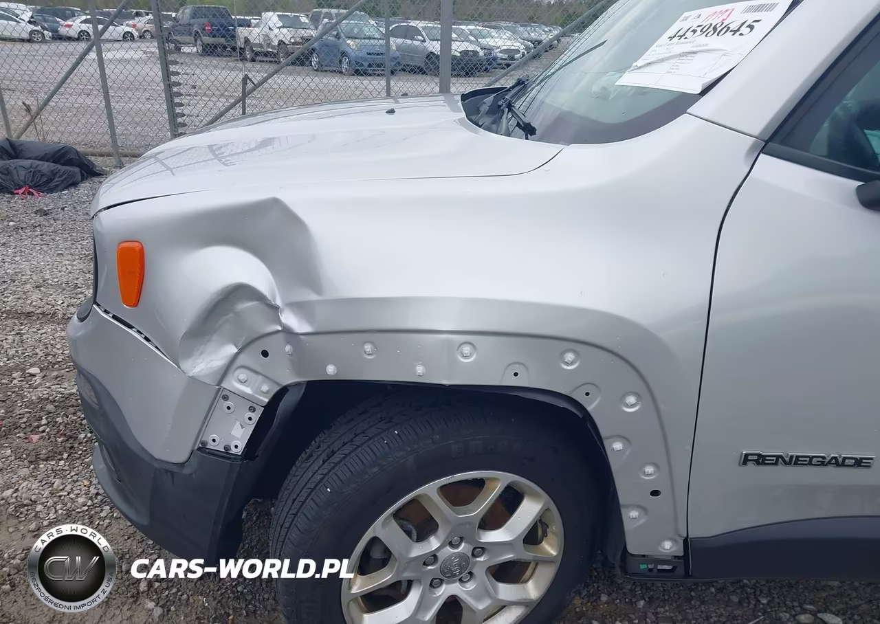 2018 Jeep Renegade Latitude 4X4 VIN:ZACCJBBB4JPJ52229 - 17