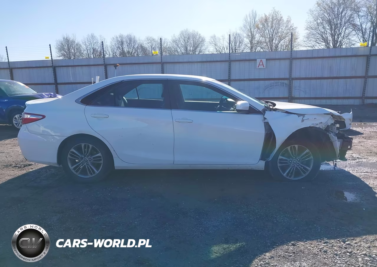 2016 Toyota Camry Se VIN:4T1BF1FK2GU517885 - 14
