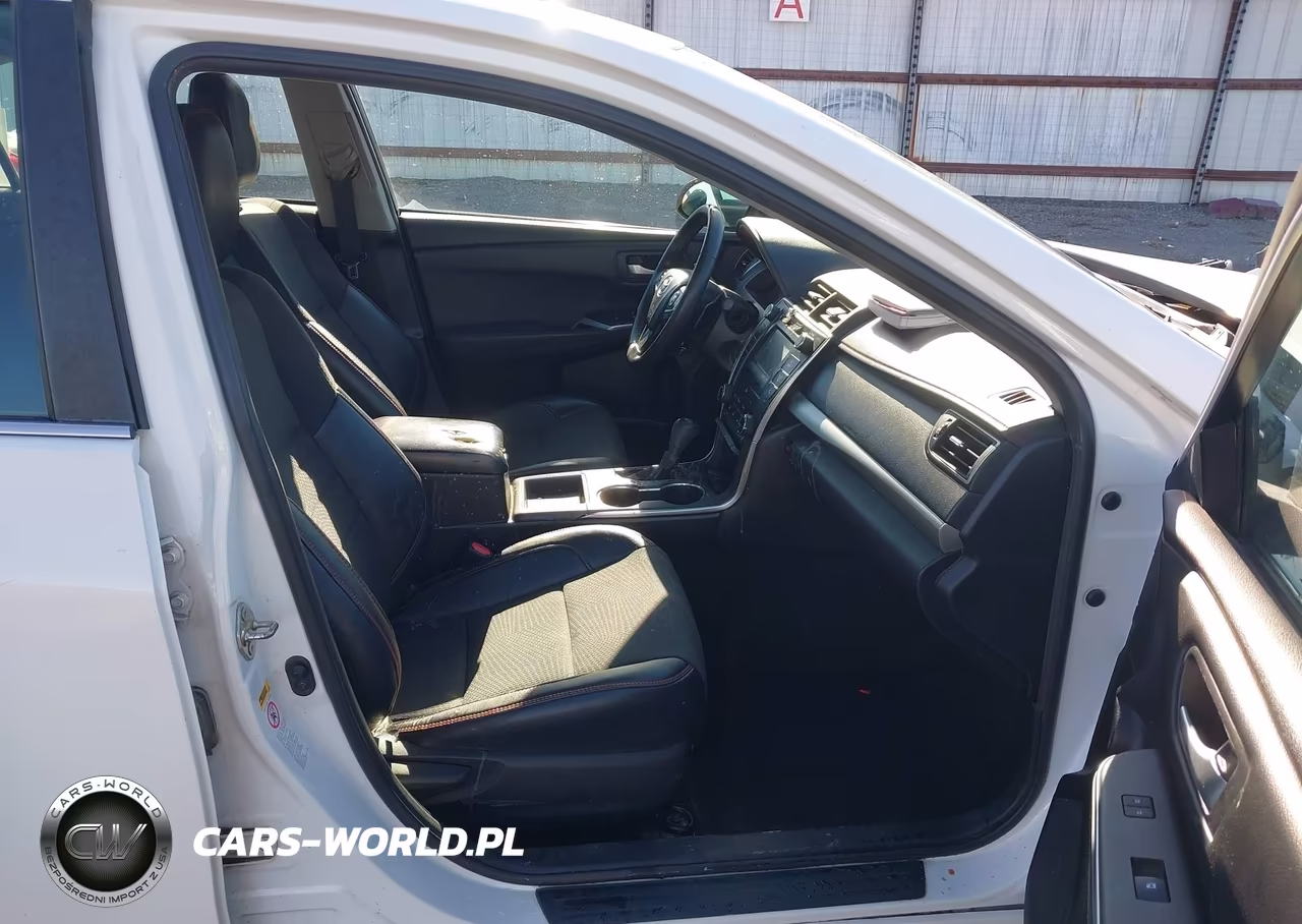 2016 Toyota Camry Se VIN:4T1BF1FK2GU517885 - 5