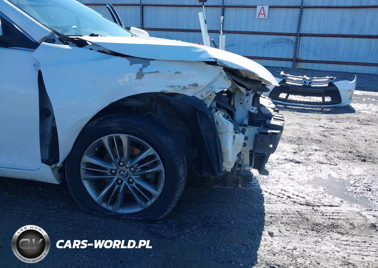2016 Toyota Camry Se VIN:4T1BF1FK2GU517885 - 6