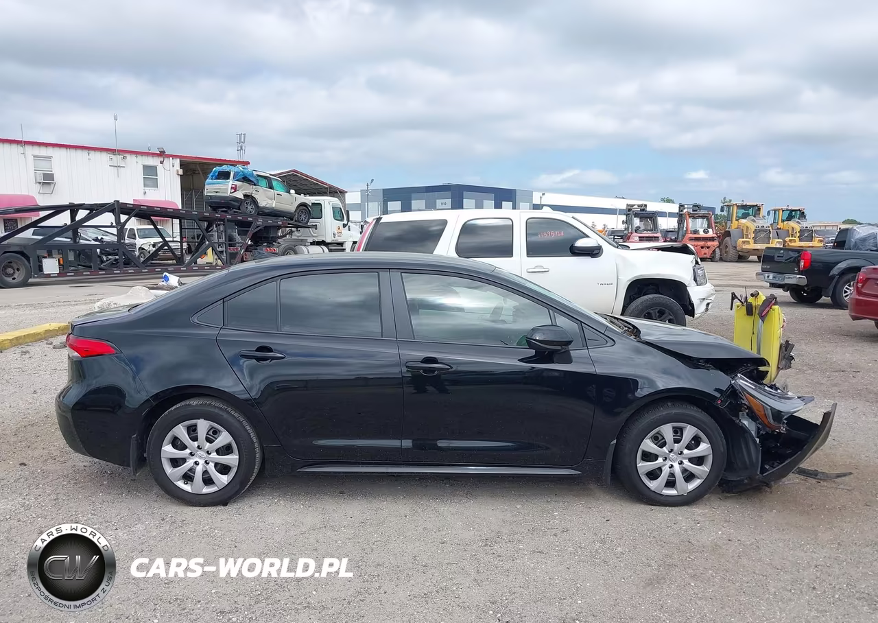 2026 Toyota Corolla Le VIN:5YFB4MDE9TP400045 - 13