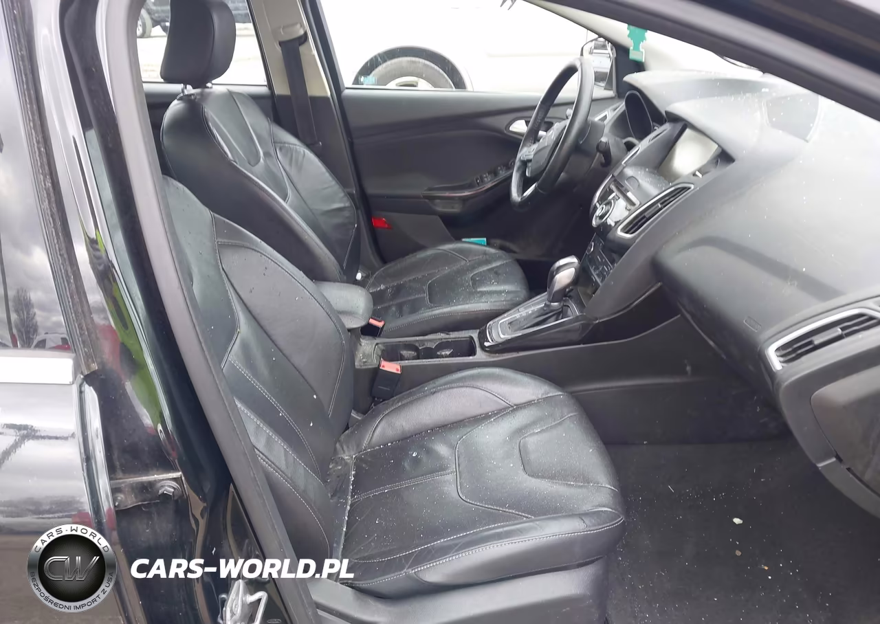 2015 Ford Focus Titanium VIN:1FADP3J20FL382848 - 5