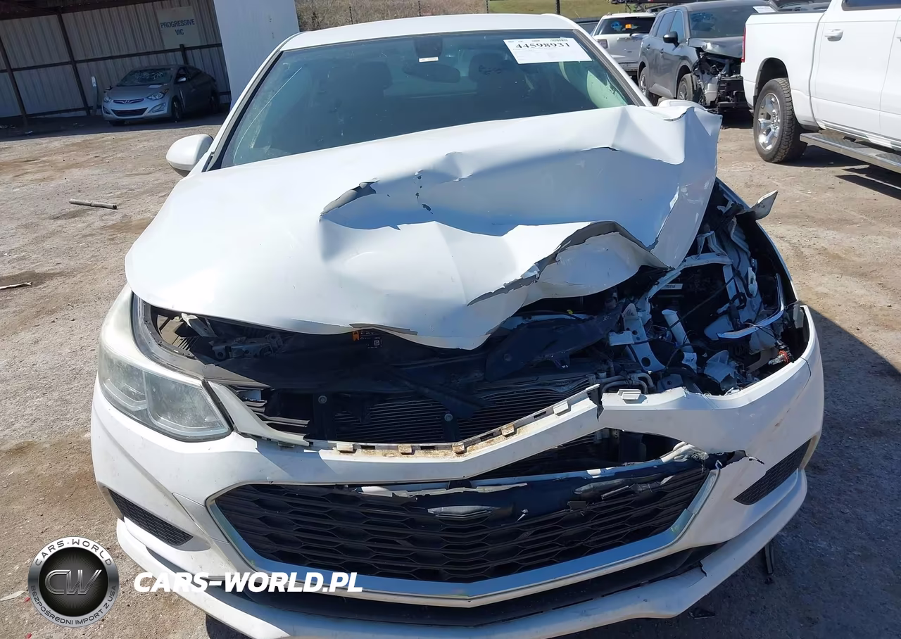 2017 Chevrolet Cruze Ls Auto VIN:1G1BC5SM2H7231054 - 12