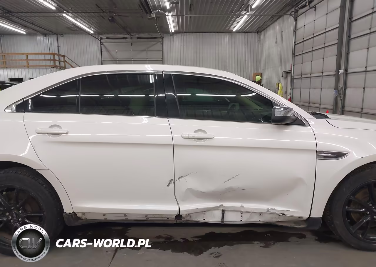 2017 Ford Taurus Limited VIN:1FAHP2F81HG142762 - 14
