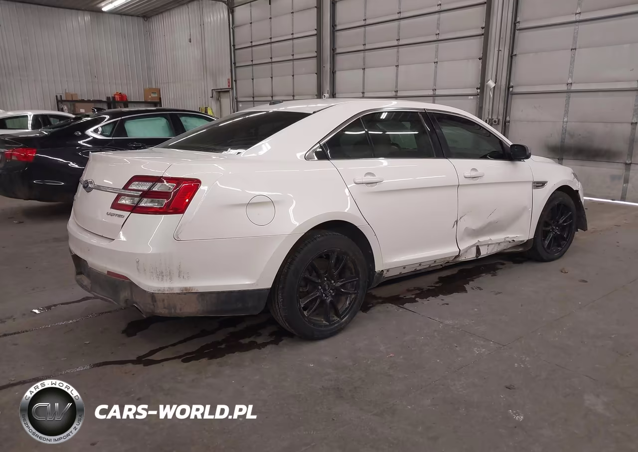 2017 Ford Taurus Limited VIN:1FAHP2F81HG142762 - 4