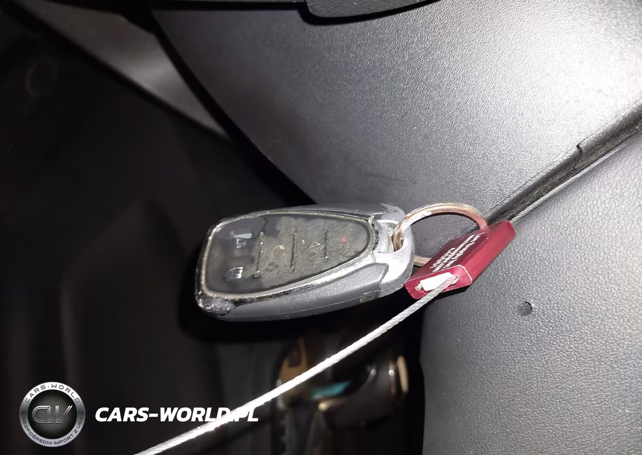 2018 Chevrolet Equinox Premier VIN:2GNAXVEV0J6235533 - 11