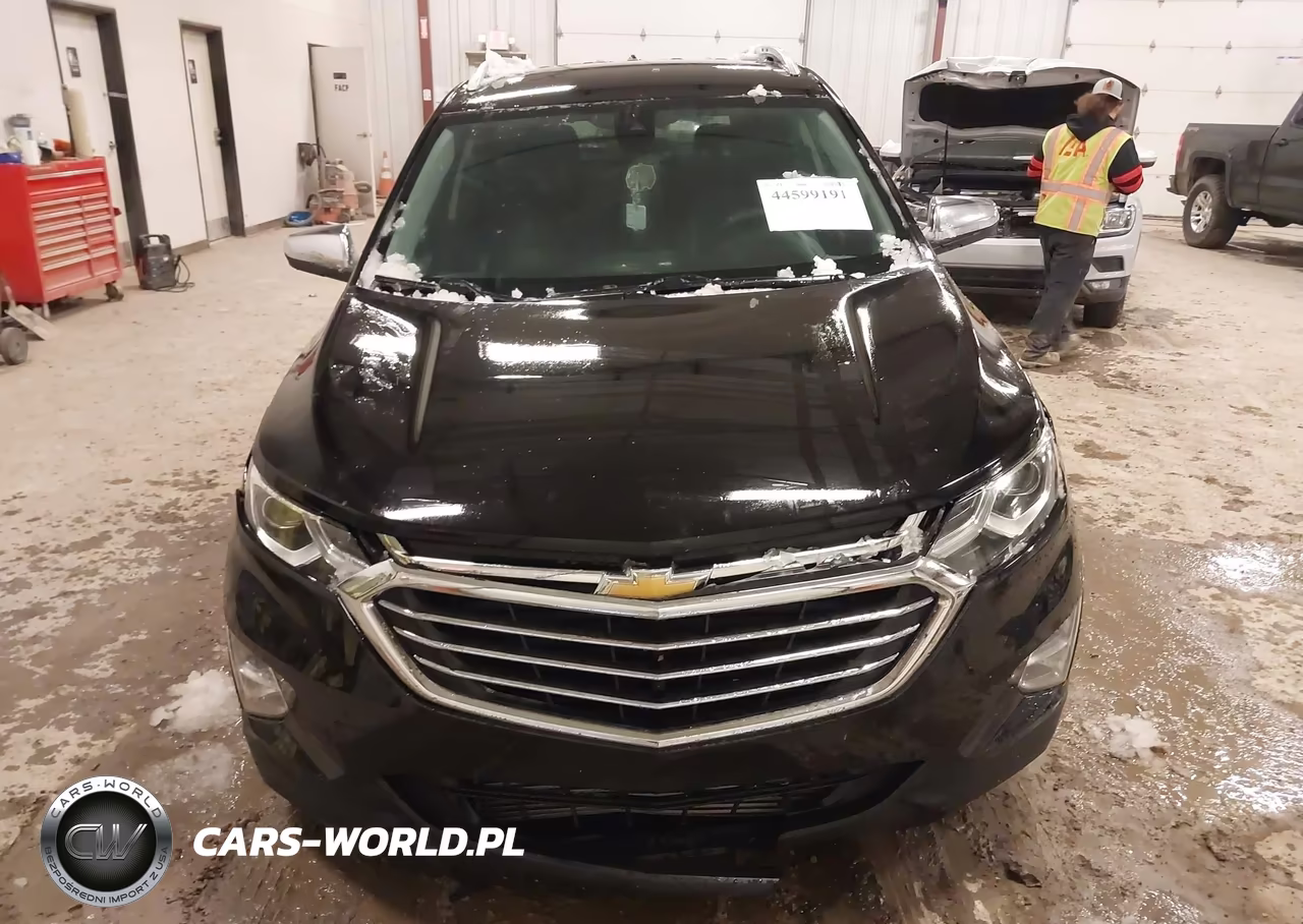 2018 Chevrolet Equinox Premier VIN:2GNAXVEV0J6235533 - 12