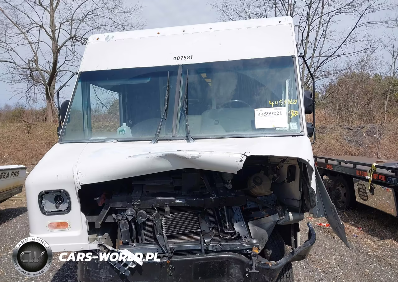2017 Ford E-450 Stripped VIN:1FC3E4K64HDC56332 - 12