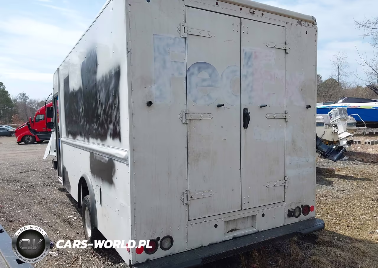 2017 Ford E-450 Stripped VIN:1FC3E4K64HDC56332 - 3
