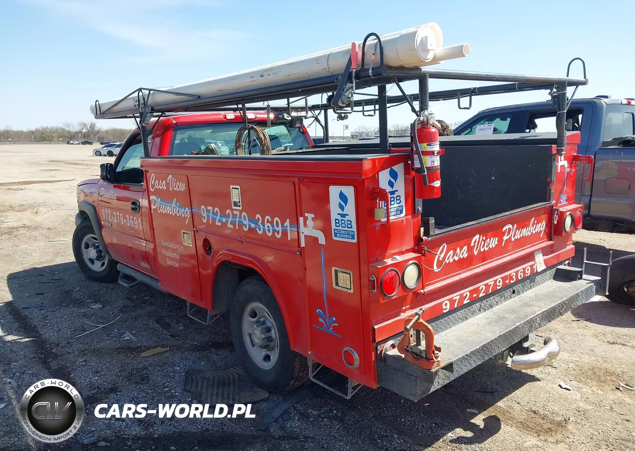 2004 Chevrolet Silverado 2500Hd Work Truck VIN:1GCHC24U24E173952 - 3
