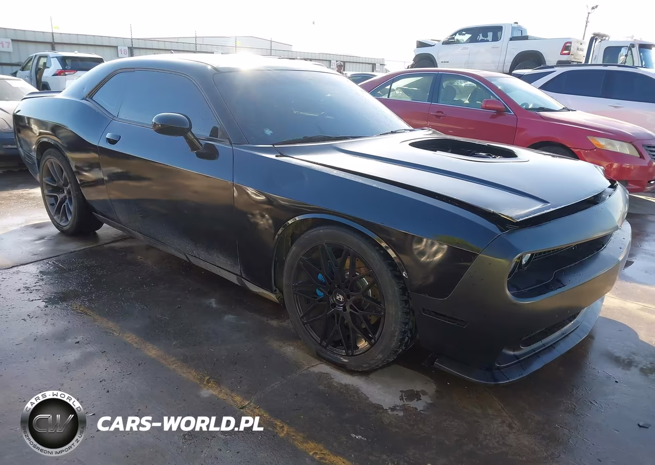 2017 Dodge Challenger 392 Hemi Scat Pack Shaker